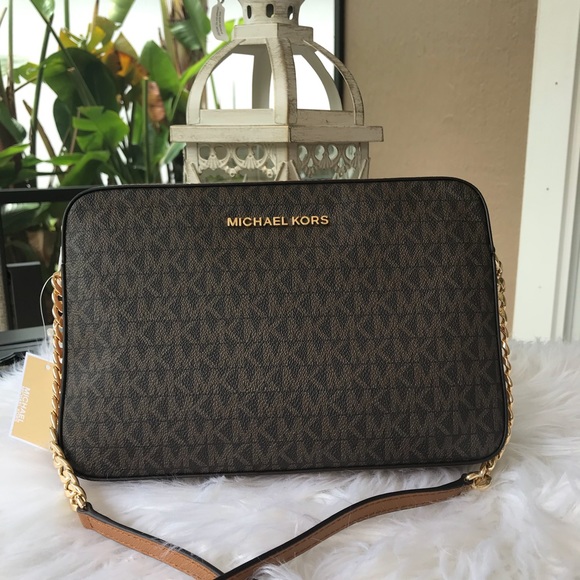 Michael Kors large Crossbody Bag - Picture 4 of 8